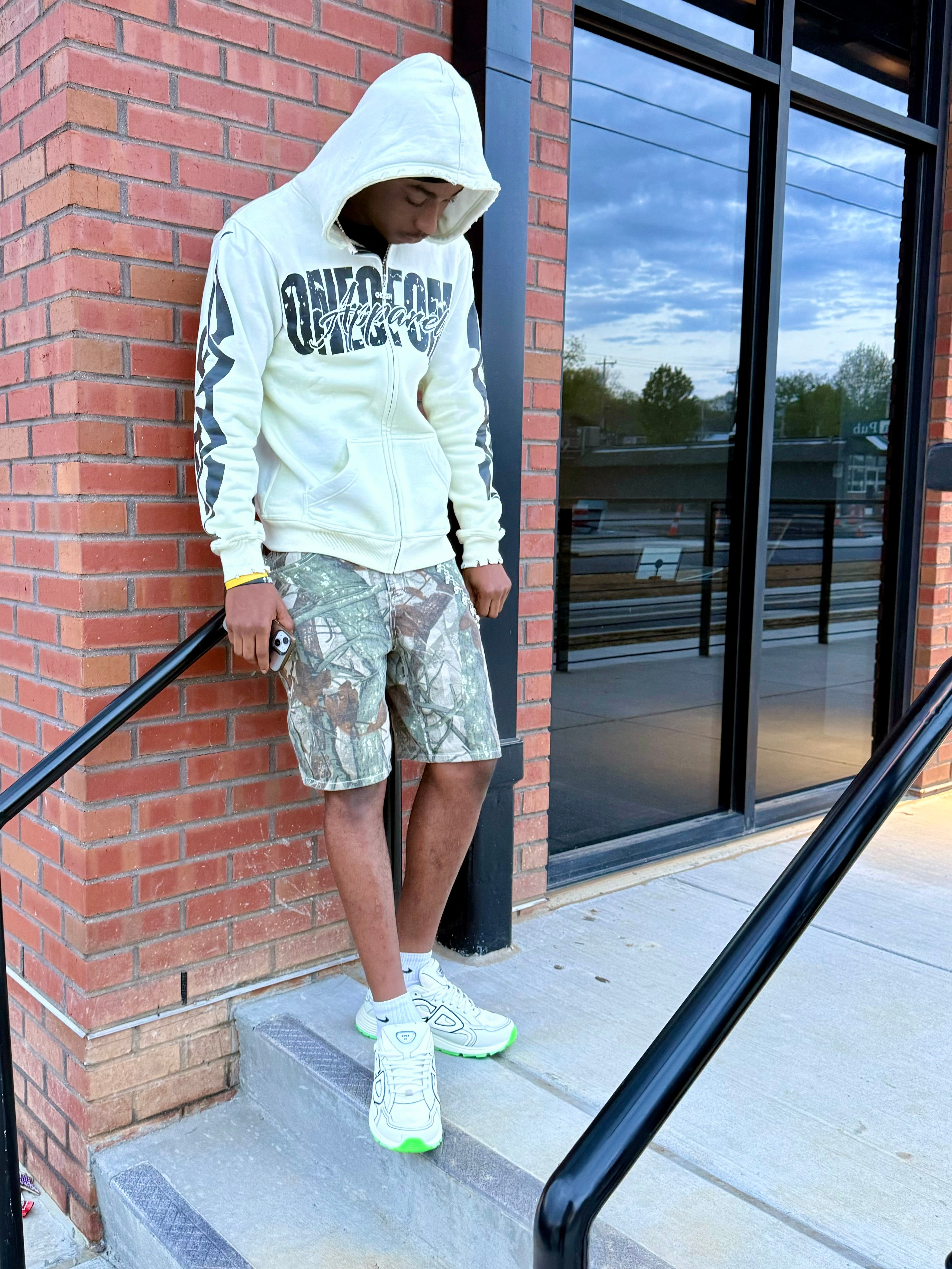 CREAM WASHED ZIPUP HOODIE